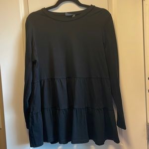 ASOS DESIGN MATERNITY TIERED smock in black. Size  US 6